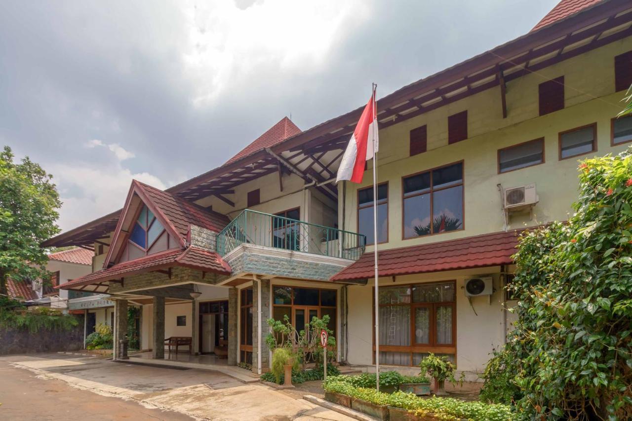 Reddoorz Plus Near Kemang Raya Jacarta Exterior foto